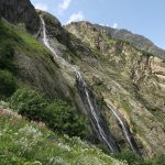 Суфруджинские водопады - поток разделяется